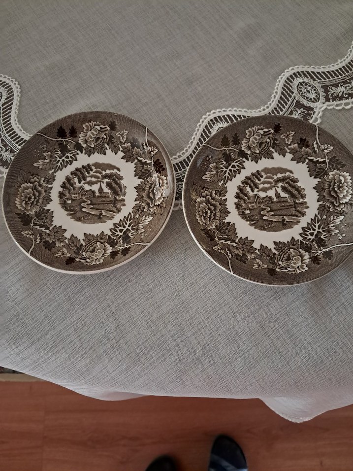 Kahverengi Desenli Porselen tabak.Çap 12.5 cm. - Görsel 2