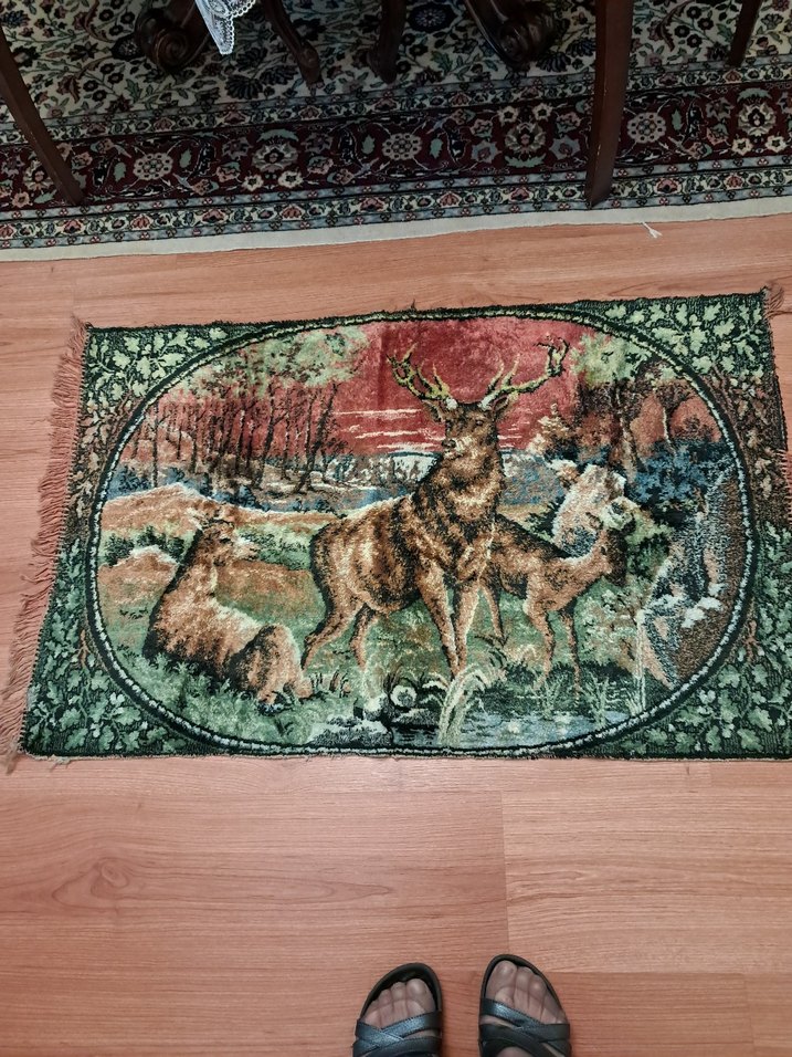 Geyik desenli,kadife antika halı 100×84 ölçülerinde. - Görsel 3