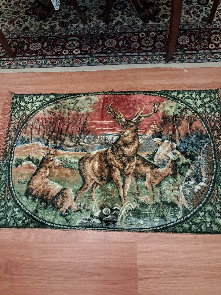 Geyik desenli,kadife antika halı 100×84 ölçülerinde. - Görsel 4