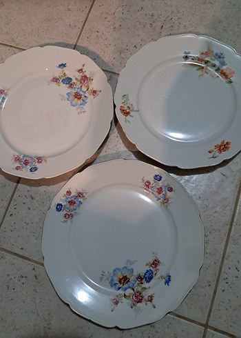 4  adet çukur,3 adet düz eskilerden yemek tabağı - Görsel 2