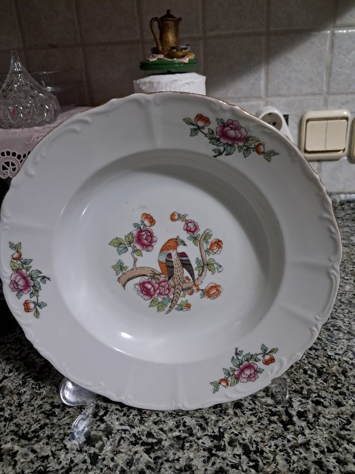 100 yıllık tavus kuşu ve çiçek desenli antika tabak. - Görsel 3