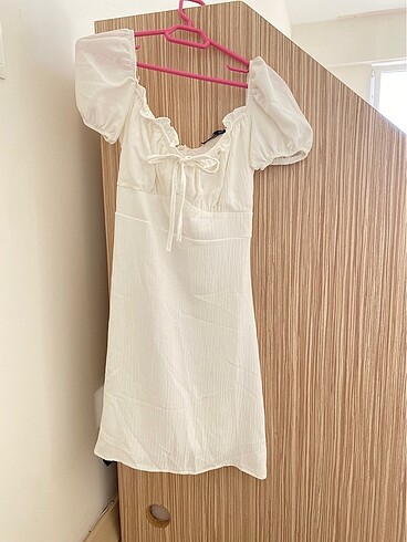 Beyaz mini elbise