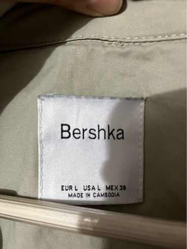 l Beden çeşitli Renk Bershka trençkot