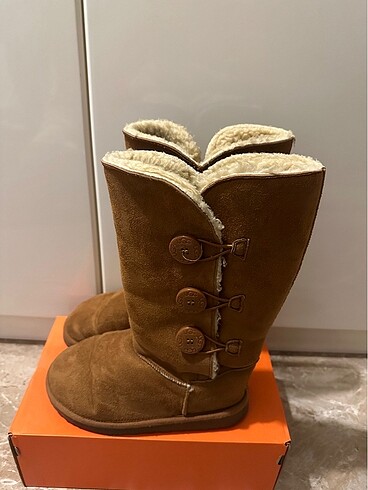 Kahverengi ugg