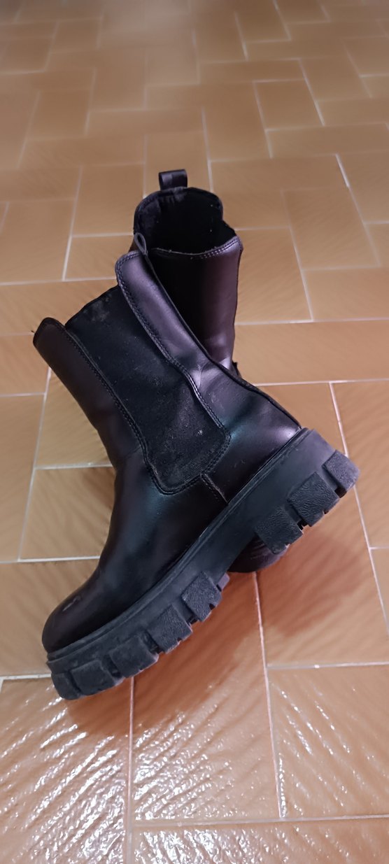 Siyah Platform Topuklu LastikliBot - Görsel 2