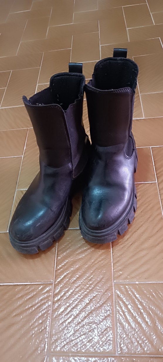 Siyah Platform Topuklu LastikliBot - Görsel 4