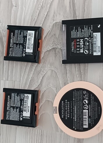 Beden Renk Allık aydınlatıcı set