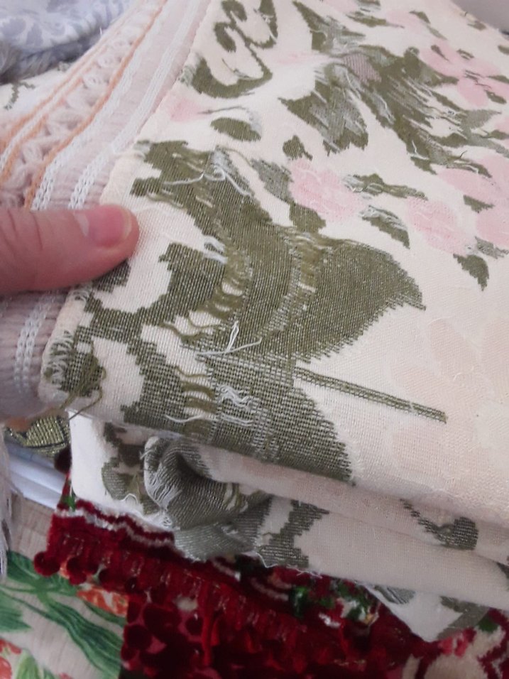 Çiçek Desenli Kadife Yatak Örtüsü - Görsel 5