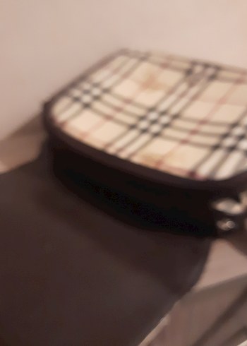 Burberry orjinal Kadın Çantası acil satılık - Görsel 3