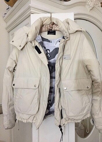 Bershka Mont