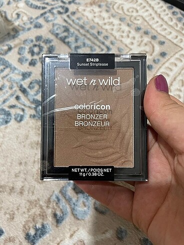 bronzer