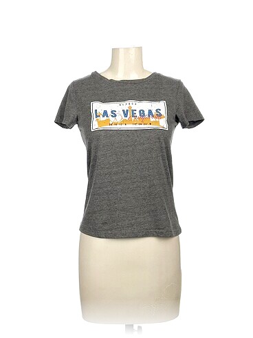 Koton T-shirt %70 İndirimli.