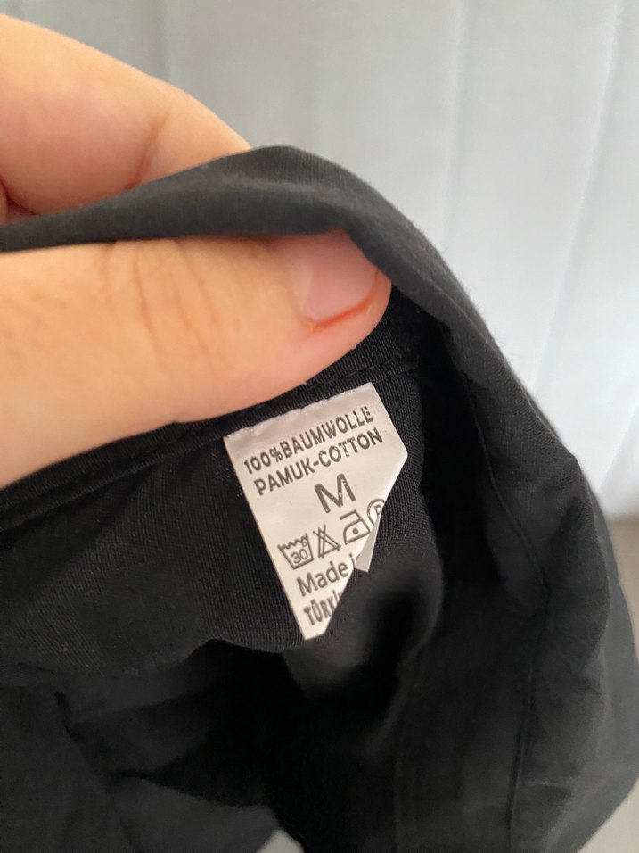 Siyah Düğmeli Kadın Keten Gömlek - Görsel 2