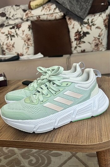 36,5 Beden Adidas orijinal ayakkabı