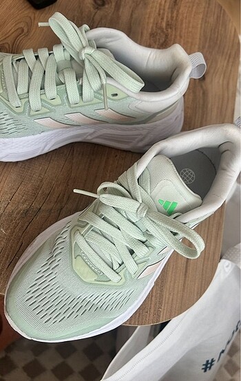 36,5 Beden turkuaz Renk Adidas orijinal ayakkabı