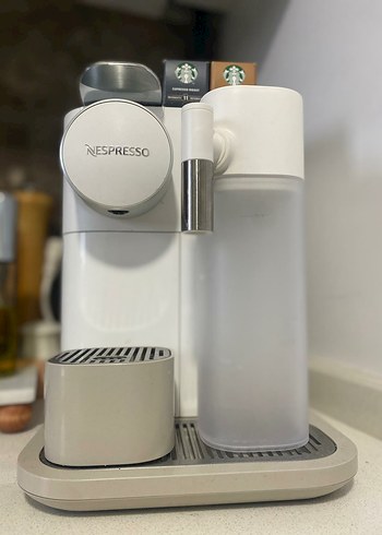 Nespresso Gran Latissimo Beyaz Kahve Makinesi