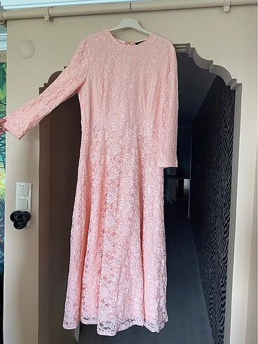 Pembe tesettür abiye elbise