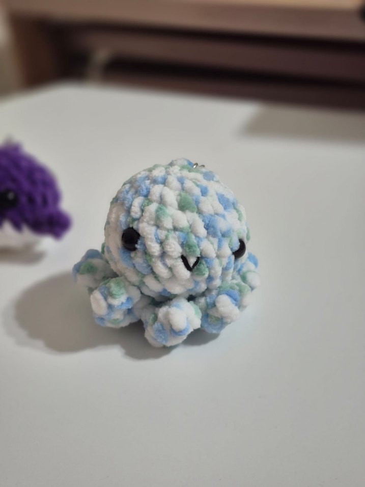 Narin Pastel Turkuaz Peluş Ahtapot Anahtarlık - Görsel 2