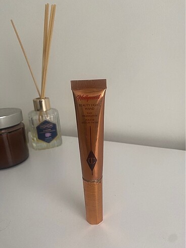 Chatlotte tılbury highlighter