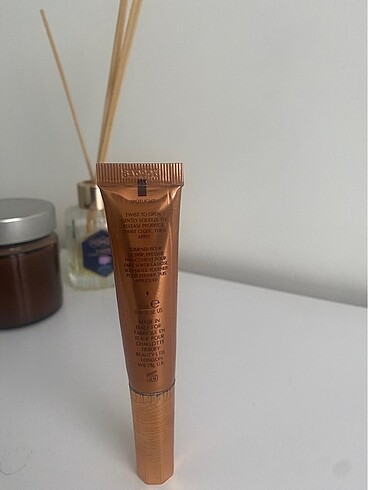Charlotte Olympia Chatlotte tılbury highlighter