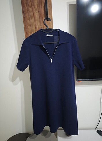 Standart beden polo yaka elbise