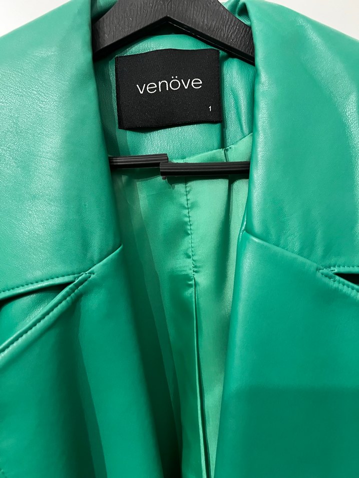 Kadın Yeşil Deri Uzun Kuşaklı Trençkot - Görsel 2
