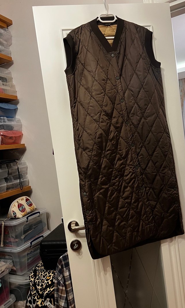 Düğmeli Uzun Kahverengi Kadın Yelek - Görsel 3