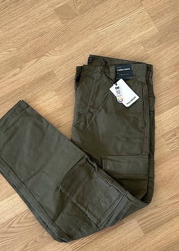 PULL AND BEAR KARGO PANTOLON