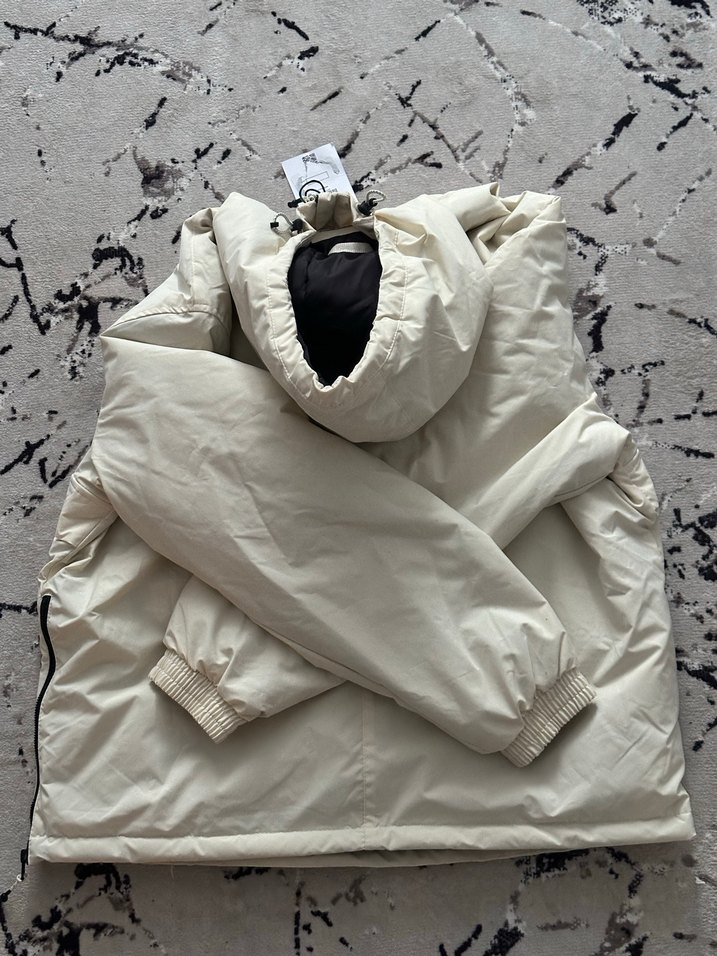 Bershka Kapüşonlu Fermuarlı Kanguru Mont - Görsel 2