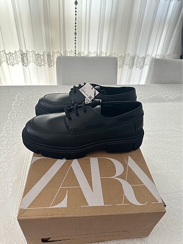 ZARA KLASİK AYAKKABI