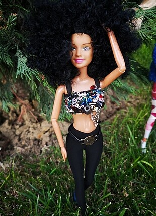 Barbie Tayt ve büstiyer