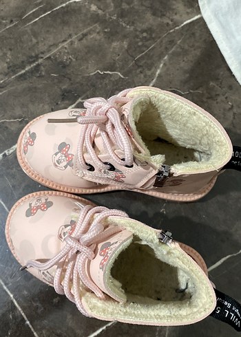 25 Beden pembe Renk Kız Çocuk Pembe Minnie Desenli Bot