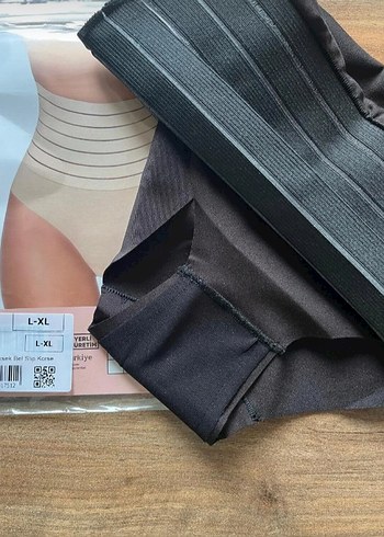 Siyah dikişsiz lazer kesim korse Külot Seti - Görsel 8