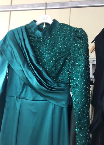 Yeşil Uzun Kollu Drapeli Abiye Elbise tesettür abiye - Görsel 2