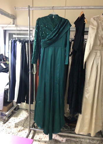 Yeşil Uzun Kollu Drapeli Abiye Elbise tesettür abiye - Görsel 3