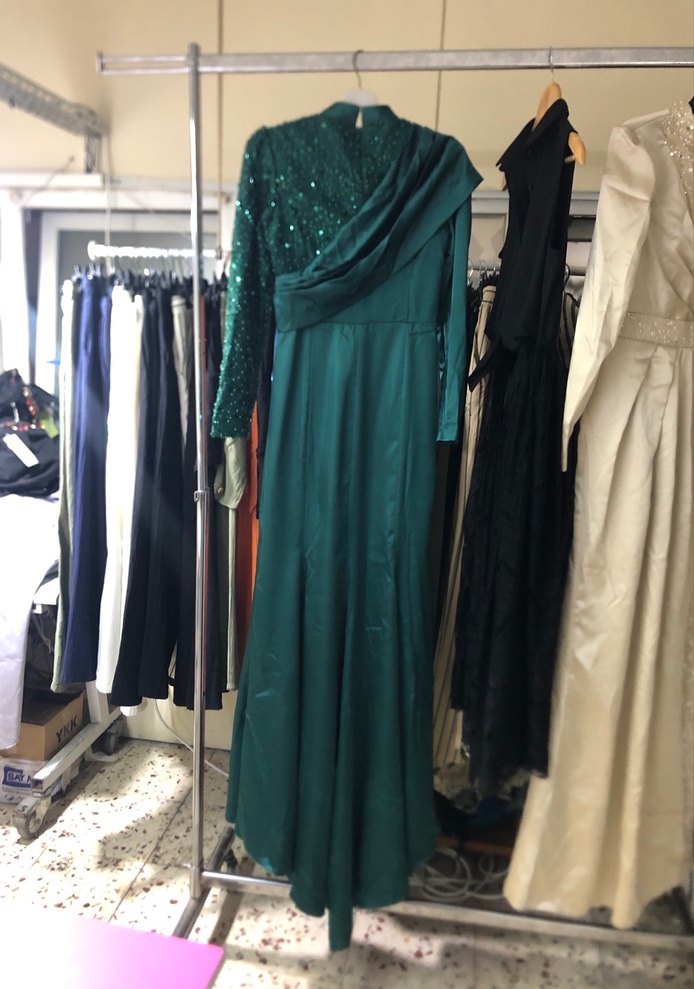 Yeşil Uzun Kollu Drapeli Abiye Elbise tesettür abiye - Görsel 3