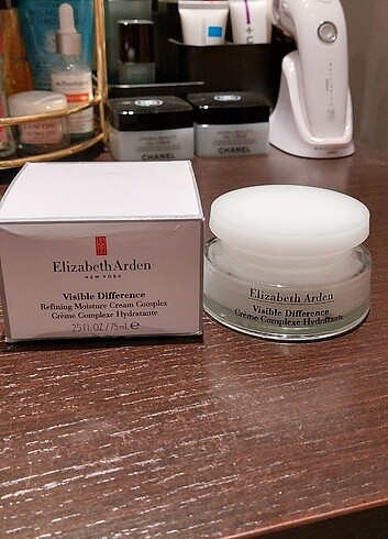 Elizabeth Arden Elizabeth Arden nemlendirici. Sıfır kutusunda