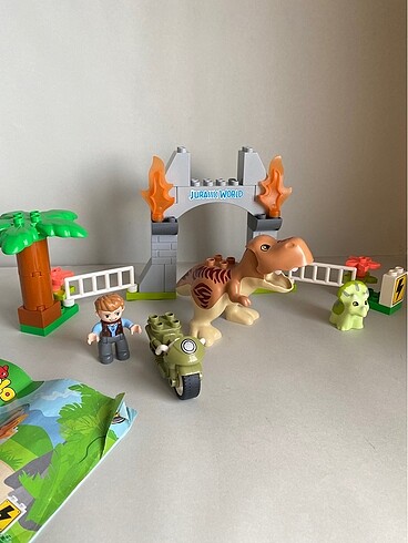 Diğer Lego duplo t rex