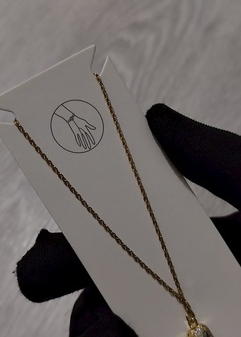 Minimalist Altın Renk Zincir Detaylı Kadın El Zinciri - Görsel 3