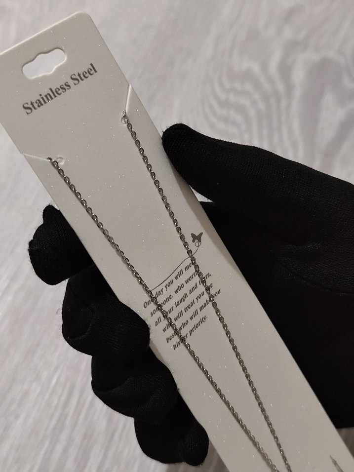 Uzun Zincirli Gri Kelebek Kolye - Görsel 3