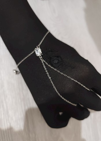 Zincir Detaylı Siyah Minimalist Kadın El Zinciri - Görsel 4