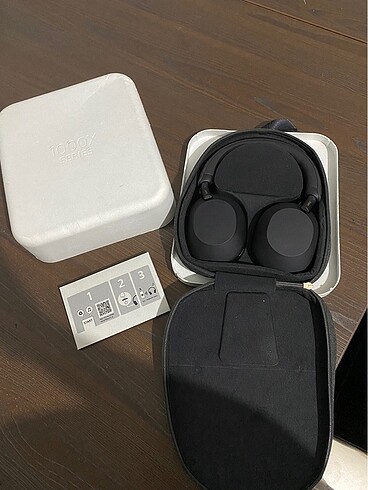 Sony WH-1000xm5