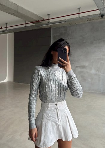 Gri Metalik Fitilli Boğazlı Kadın Kazak - Görsel 3