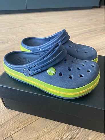 Erkek çocuk crocs