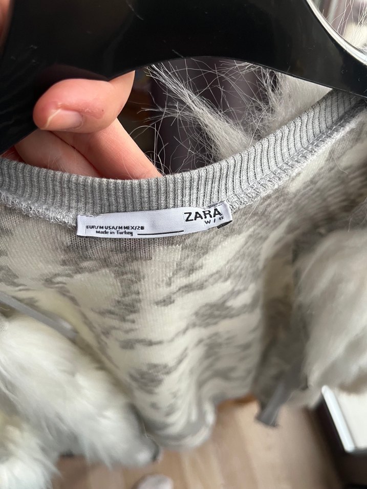 Beyaz Kadın Kürk Detaylı Hırka Zara - Görsel 4
