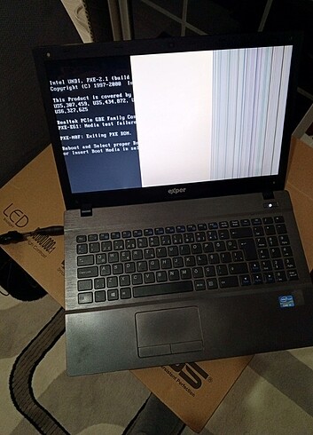 Exper Exper i3 laptop ekran kırık hdd yok parça amaçlı
