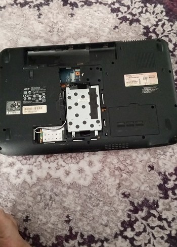 Acer laptop parça amaçlı çalışıyor toplanabilir
