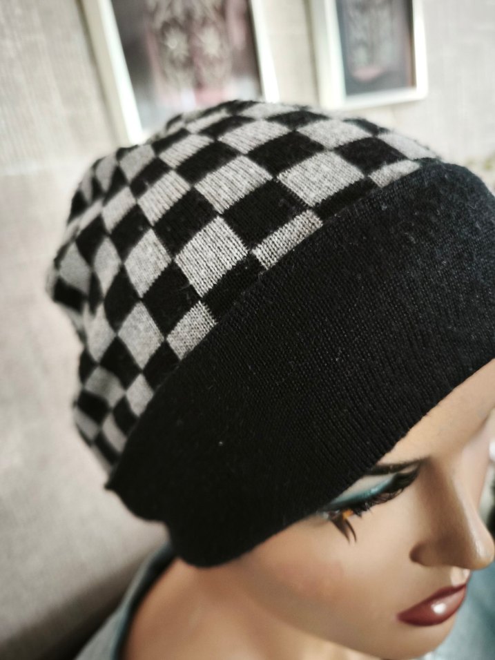 Kadın Gri Örgü Avant-Garde Bere - Görsel 3