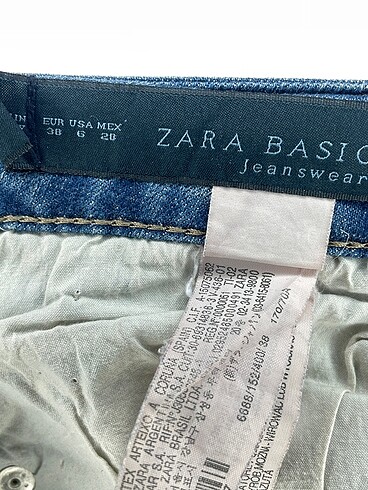 38 Beden mavi Renk Zara Jean / Kot %70 İndirimli.