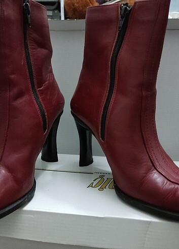 Zara Hakiki Deri Kırmızı Bot